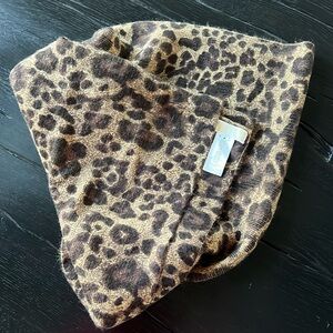 Michael Kors leopard infinity scarf